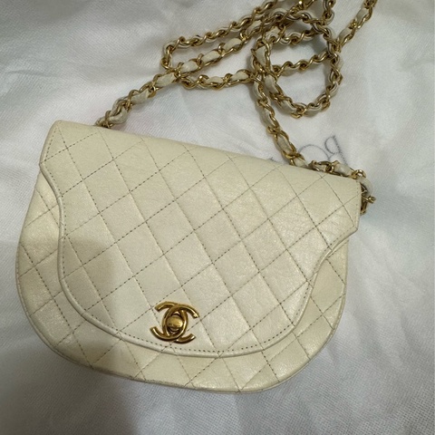 Chanel vintage 羊皮金釦白色包