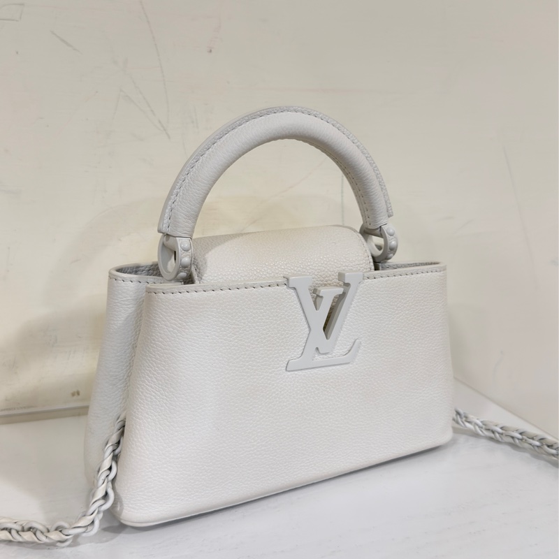 #全網最低僅一顆🔥 #專櫃原價25萬 Lv Capucines bb 新款橫版 芯片款 白雪公主👸-4