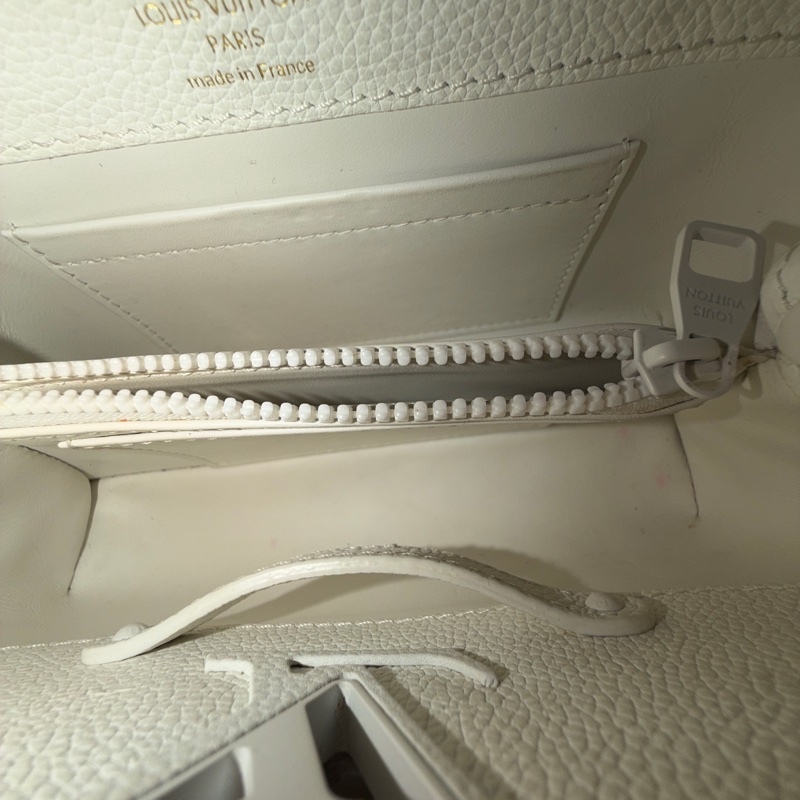 #全網最低僅一顆🔥 #專櫃原價25萬 Lv Capucines bb 新款橫版 芯片款 白雪公主👸-18