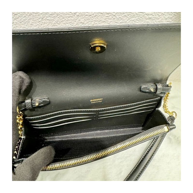 BURBERRY 絎縫皮革迷你 Rola 包 8059492-17