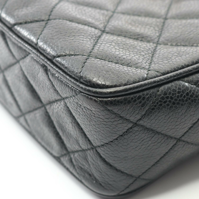 香奈兒 Matelasse 斜挎肩包，粒面小牛皮，黑色，金色五金，二手 CC-6