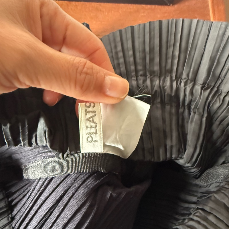 ISSEY MIYAKE 三宅一生 PP 皺褶束口包-8