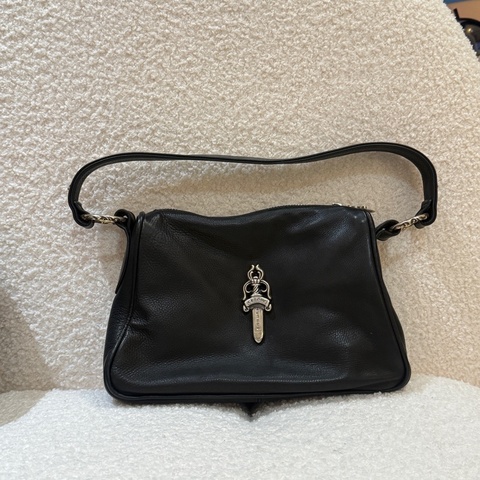 🔥新到：98新Chrome Hearts/克羅心 經典黑色銀飾寶劍小號雞塊包
