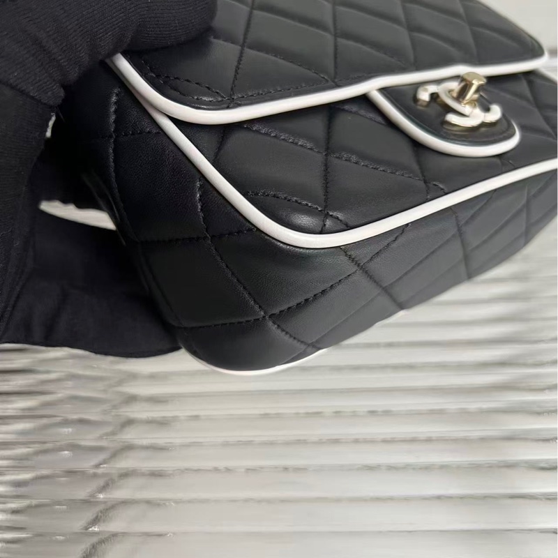 Chanel/香奈兒25P新款黑白熊貓方胖子鏈條包，黑色羊皮配白色包邊，金色鏈條搭配雙C扣，尺寸：19.5*13.5*7cm-6