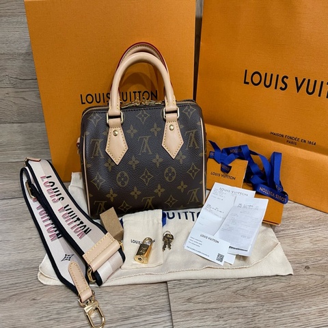 Lv熱門包款Speedy20(微風信義購入配件齊全）