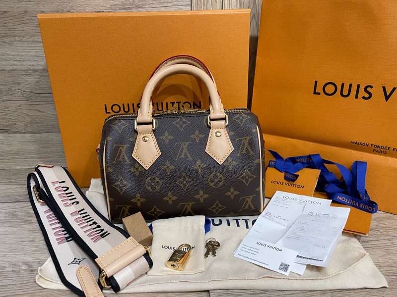 Lv熱門包款Speedy20(微風信義購入配件齊全）-10