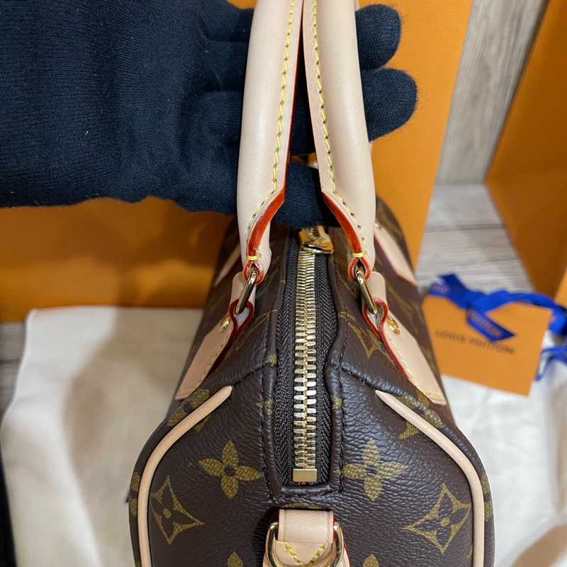 Lv熱門包款Speedy20(微風信義購入配件齊全）-14