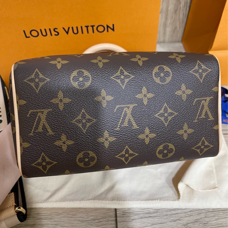 Lv熱門包款Speedy20(微風信義購入配件齊全）-19