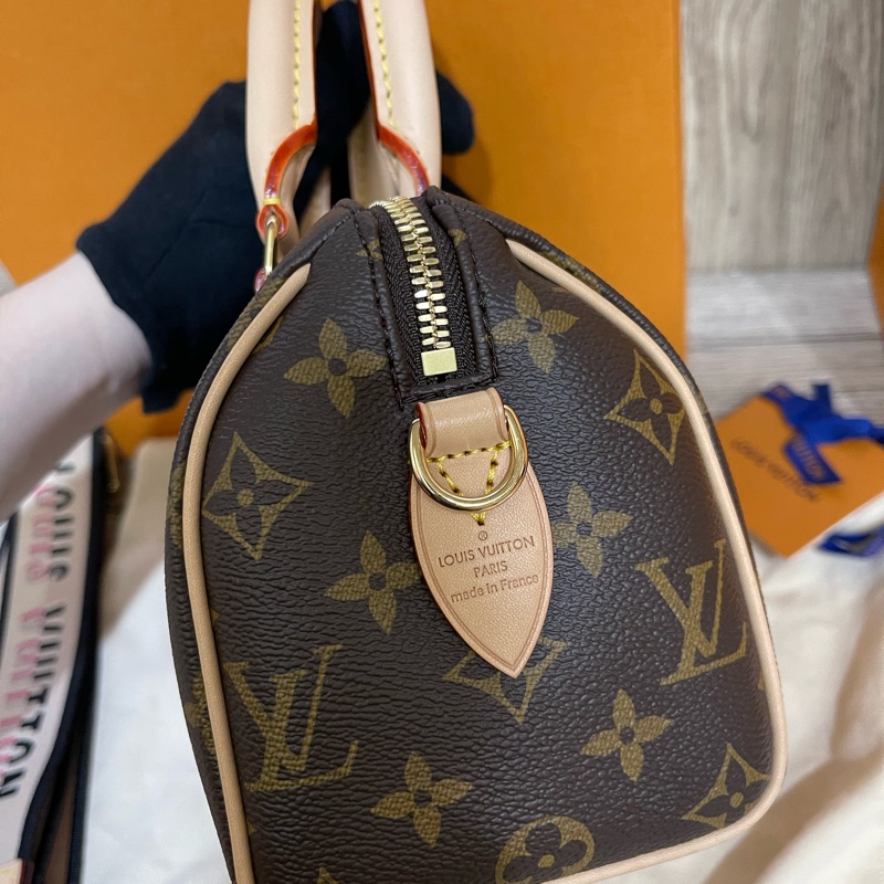 Lv熱門包款Speedy20(微風信義購入配件齊全）-22