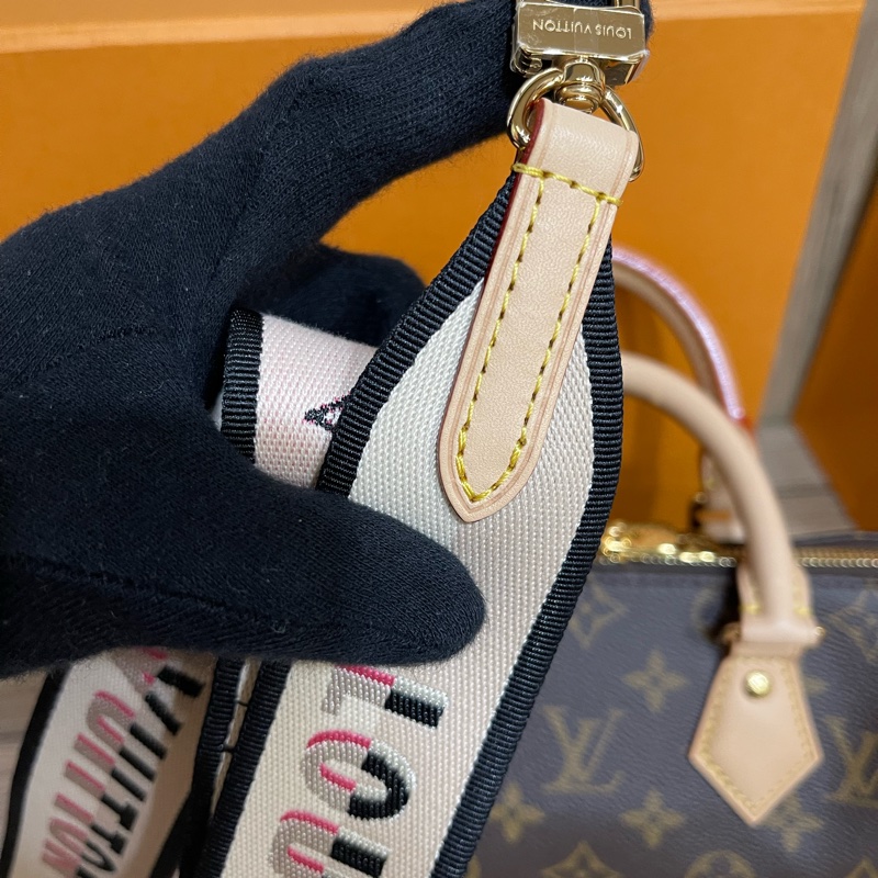 Lv熱門包款Speedy20(微風信義購入配件齊全）-38