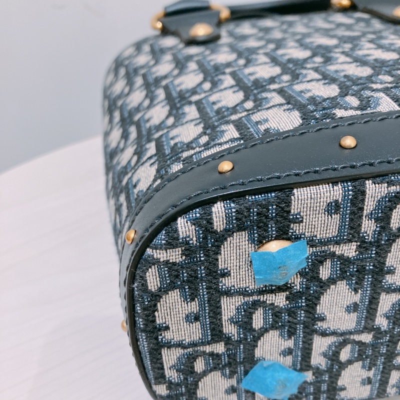TK1901 CHRISTIAN DIOR 迪奧經典提花紋水桶型兩用包包OBIQUE STUDDED DIORAVENUE TOP HANDLE CROSSBODY BAG-7