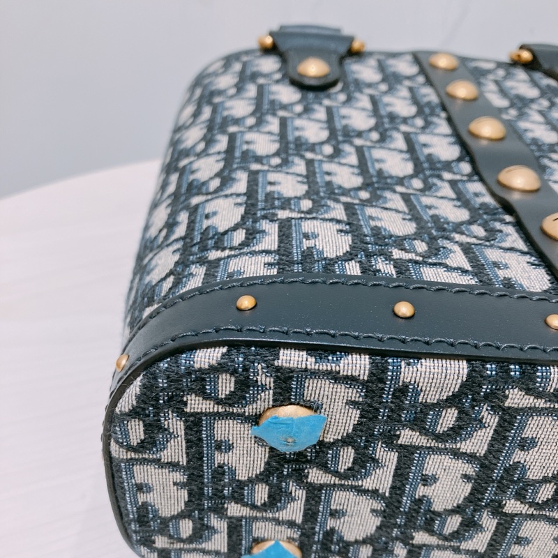 TK1901 CHRISTIAN DIOR 迪奧經典提花紋水桶型兩用包包OBIQUE STUDDED DIORAVENUE TOP HANDLE CROSSBODY BAG-9