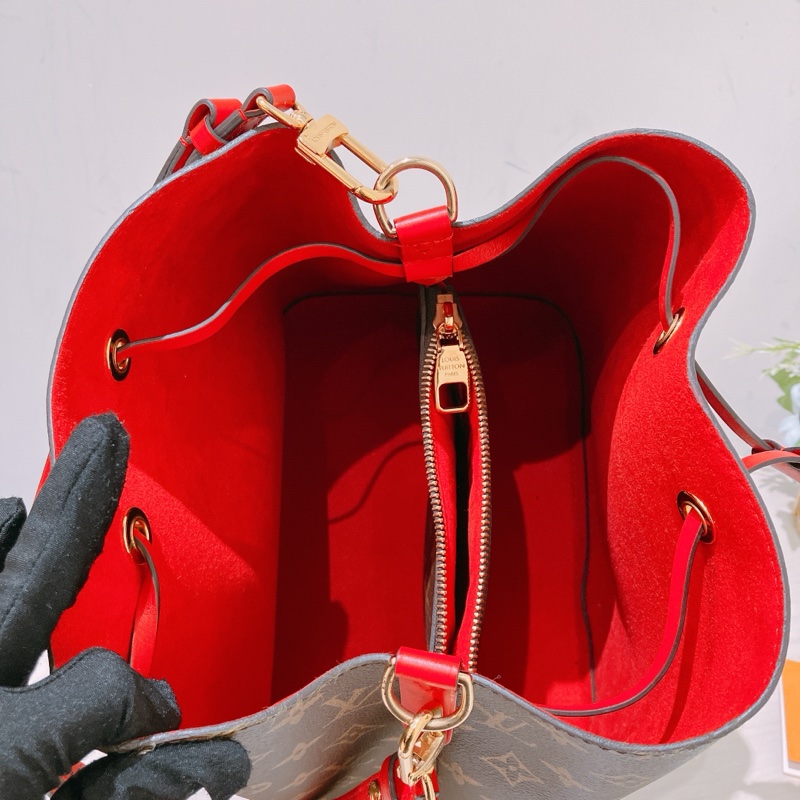 TK1902 LOUIS VUITTON 路易威登中號經典花紋新款水桶包包MONOGRAM NEO NOE BUCKET BAG-13