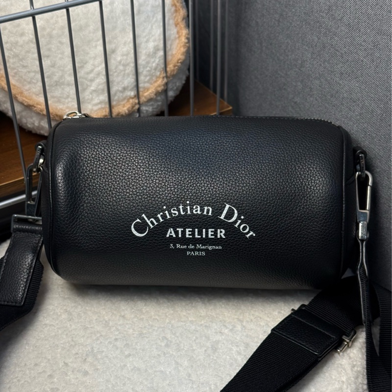 Dior Homme 圓桶包 黑色-0