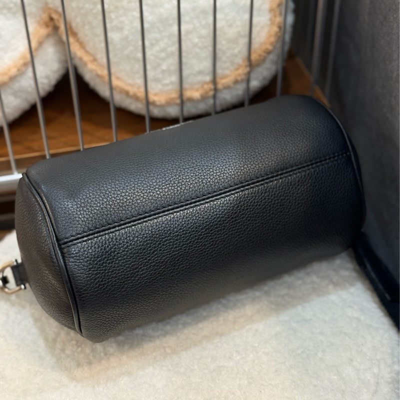 Dior Homme 圓桶包 黑色-1