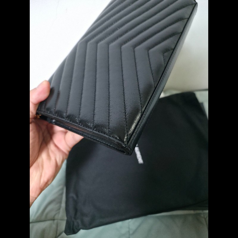 Saint Laurent YSL 經典小羊皮WOC-2