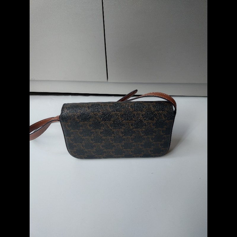 Celine 咖色印花凱旋門釦肩側包-4