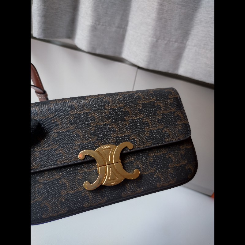 Celine 咖色印花凱旋門釦肩側包-5