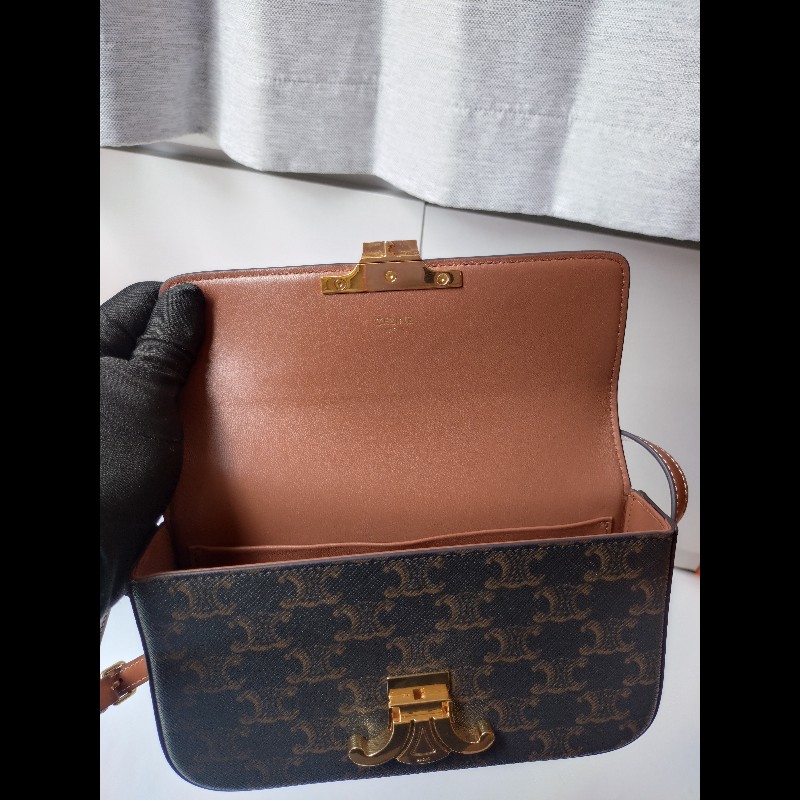 Celine 咖色印花凱旋門釦肩側包-22