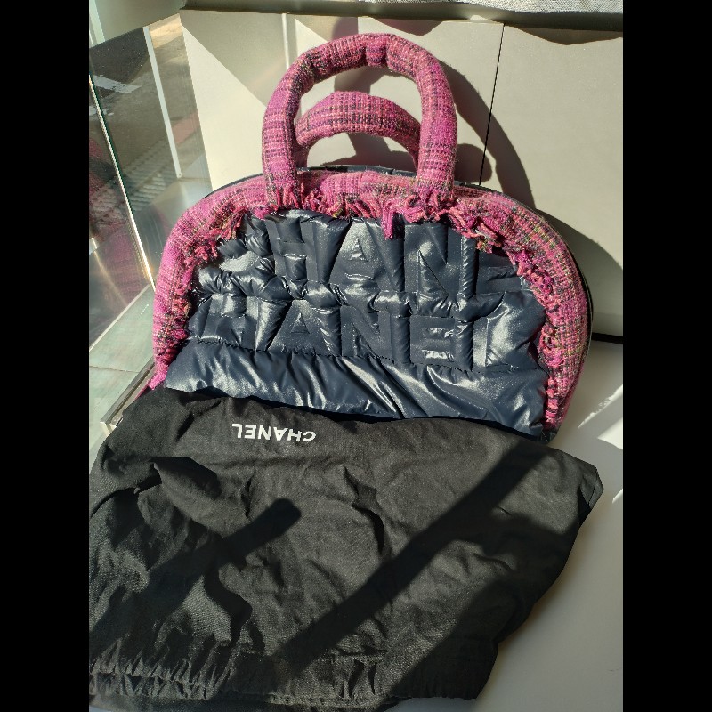 Chanel 深藍尼龍紫紅毛呢邊大保齡球包-4