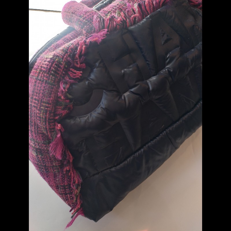 Chanel 深藍尼龍紫紅毛呢邊大保齡球包-8