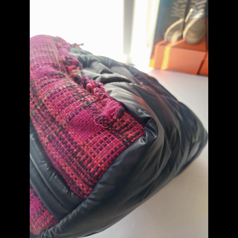 Chanel 深藍尼龍紫紅毛呢邊大保齡球包-11