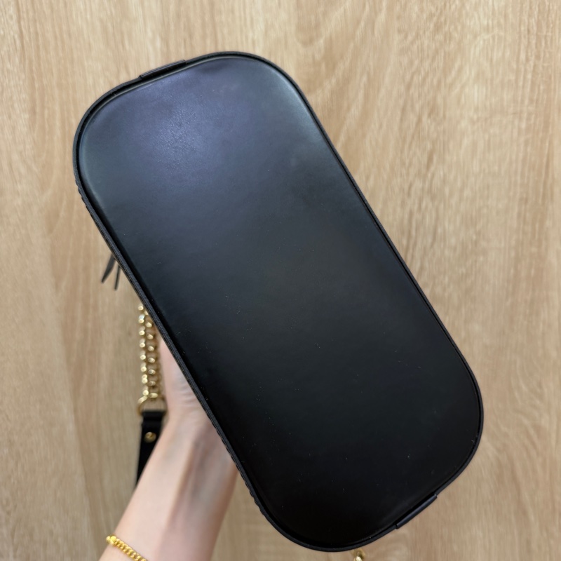 LV 黑Epi牛皮金釦Alma mini半月斜背包M51405-5