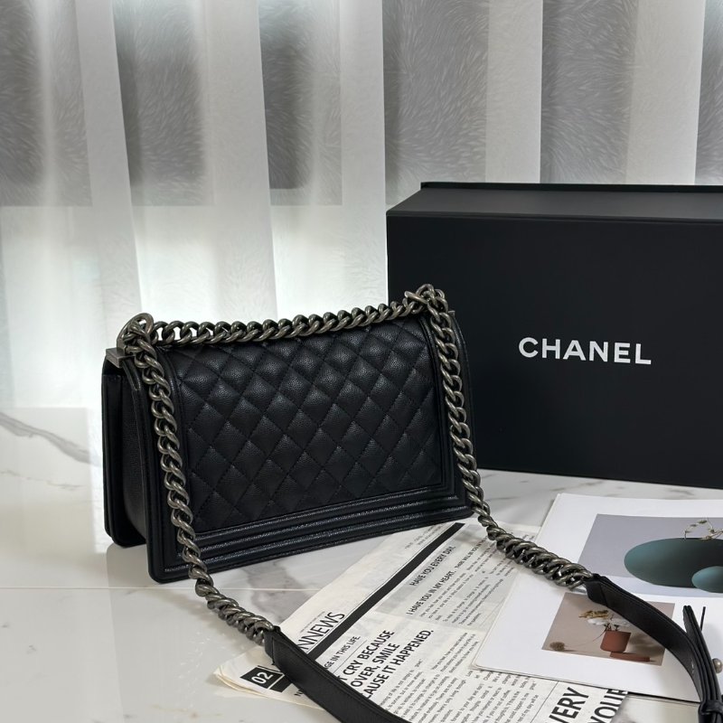 CHANEL Boy25 粒面牛皮口蓋包 - 黑銀-5