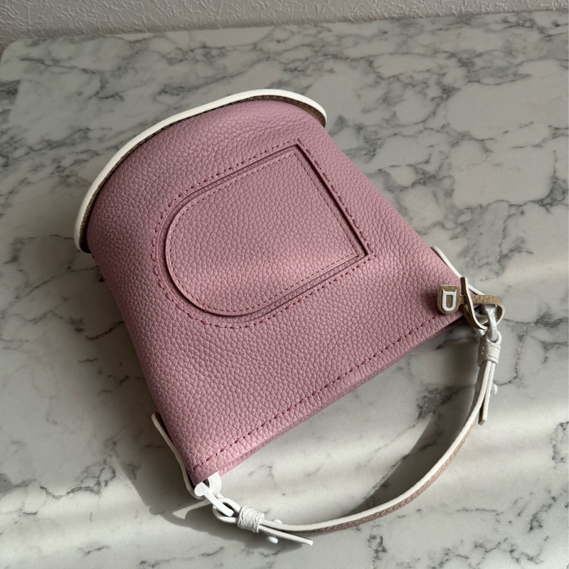 Delvaux櫻花粉/白邊大D手拿包  超美❤️❤️-0