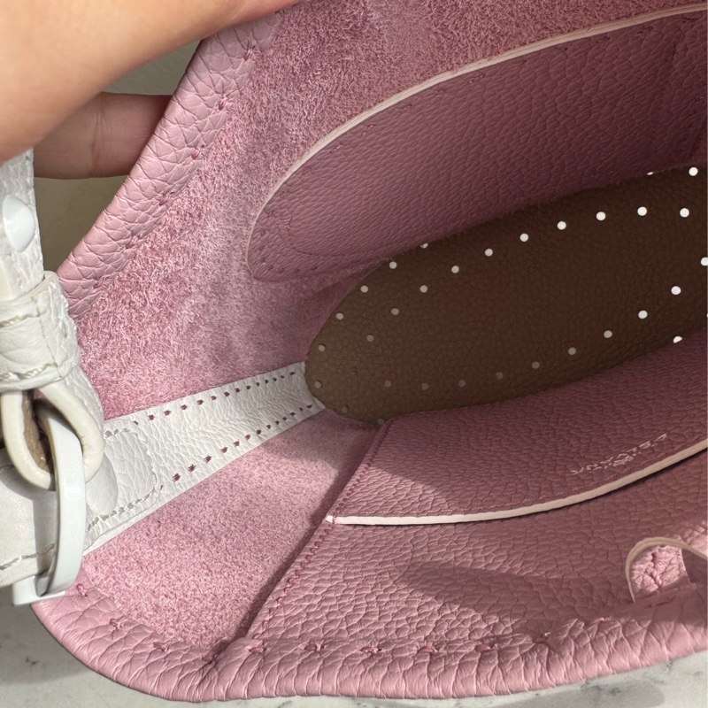 Delvaux櫻花粉/白邊大D手拿包  超美❤️❤️-16