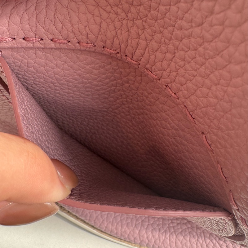 Delvaux櫻花粉/白邊大D手拿包  超美❤️❤️-23