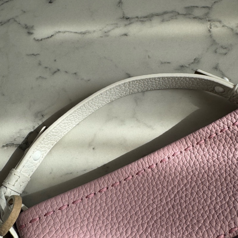 Delvaux櫻花粉/白邊大D手拿包  超美❤️❤️-25