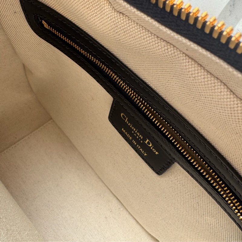 Dior緹花布保齡球手提兩用包 買11萬多🥹割愛-27