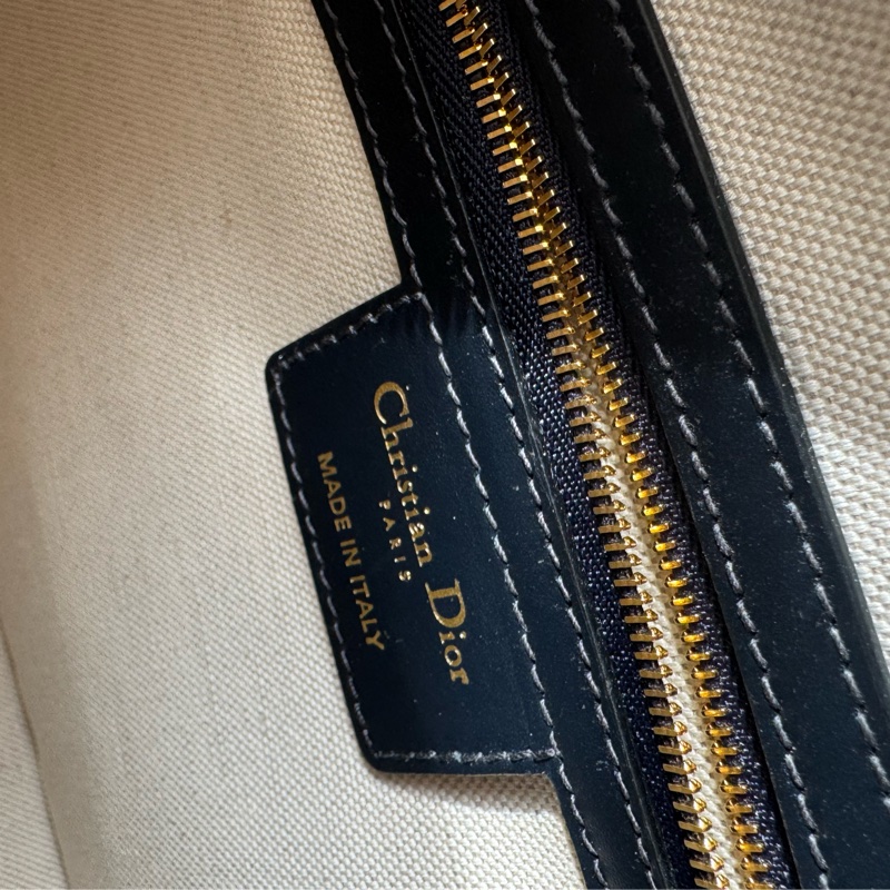 Dior緹花布保齡球手提兩用包 買11萬多🥹割愛-29