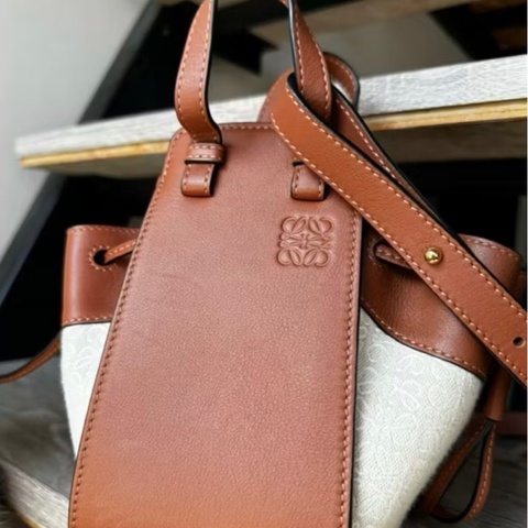 ［LOEWE ］Hammock Mini 經典Anagrem緹花帆布拼接牛皮經典迷你吊床/手提肩背兩用包