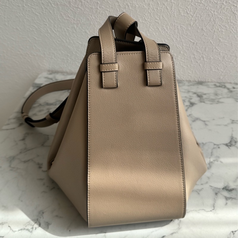 LOEWE 大象灰吊床包pm  最好裝✨✨-1