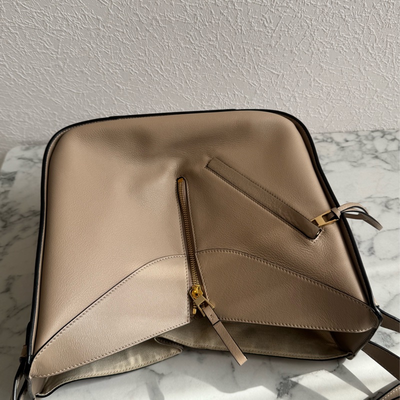 LOEWE 大象灰吊床包pm  最好裝✨✨-3