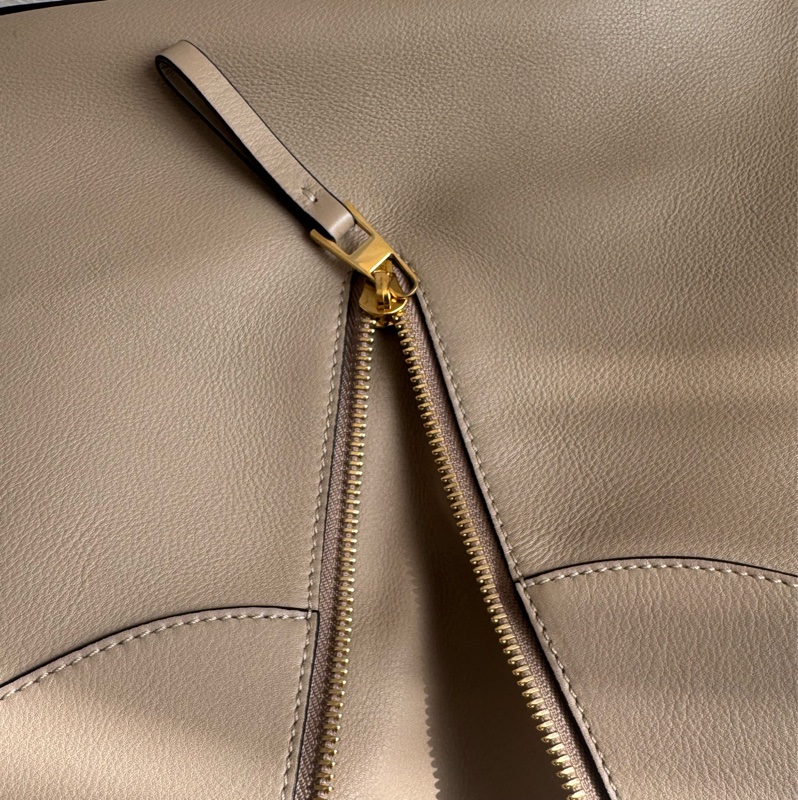 LOEWE 大象灰吊床包pm  最好裝✨✨-28