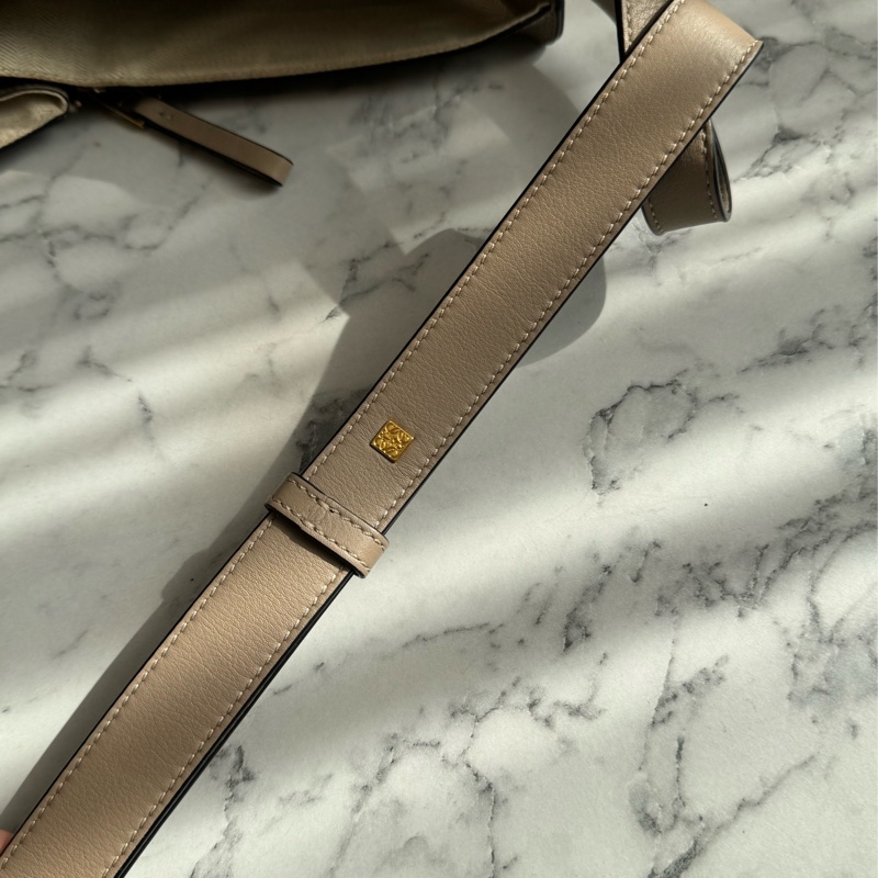 LOEWE 大象灰吊床包pm  最好裝✨✨-34