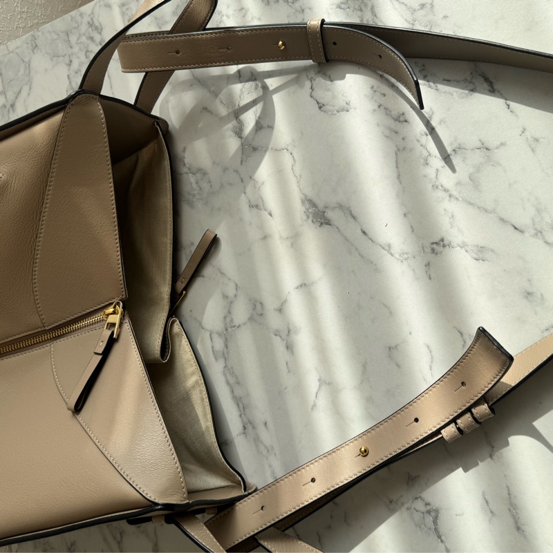 LOEWE 大象灰吊床包pm  最好裝✨✨-35