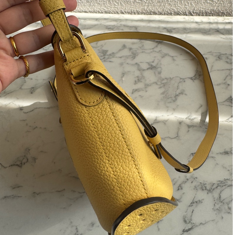 Delvaux黃皮革大D手提兩用包-3