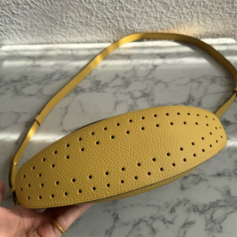 Delvaux黃皮革大D手提兩用包-4