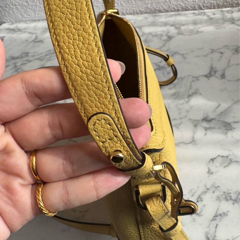 Delvaux黃皮革大D手提兩用包-24