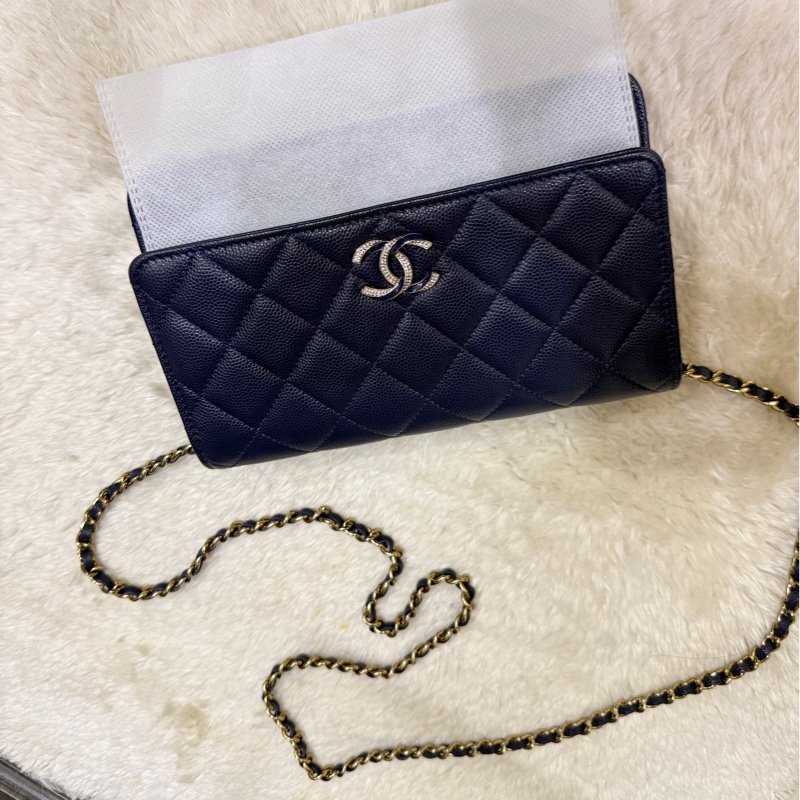 99新✨有點捨不得賣的CHANEL WOC深藍牛皮 荔枝皮 荔紋 香奈兒 翻蓋斜背包 錢包 雙C鑽釦-11