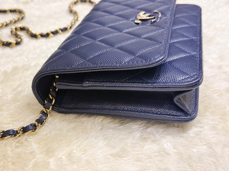 99新✨有點捨不得賣的CHANEL WOC深藍牛皮 荔枝皮 荔紋 香奈兒 翻蓋斜背包 錢包 雙C鑽釦-19