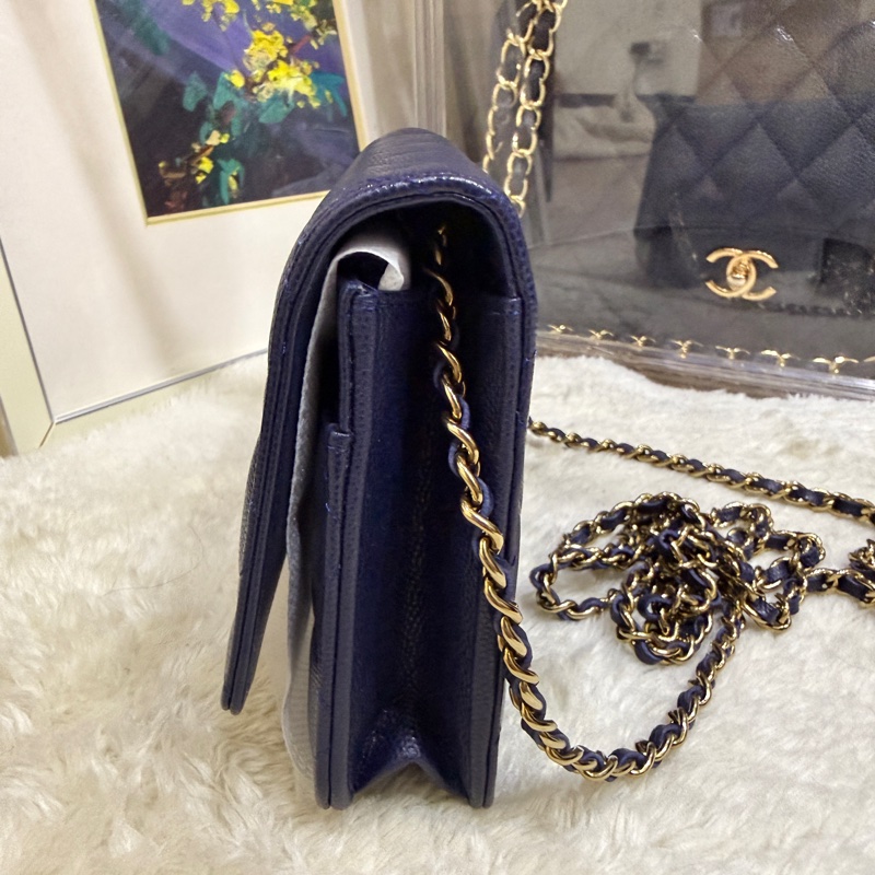 99新✨有點捨不得賣的CHANEL WOC深藍牛皮 荔枝皮 荔紋 香奈兒 翻蓋斜背包 錢包 雙C鑽釦-33