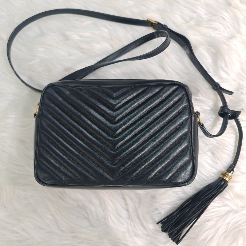 YSL PARIS Lou 黑色 V紋 牛皮 流蘇 金標 相機包-1