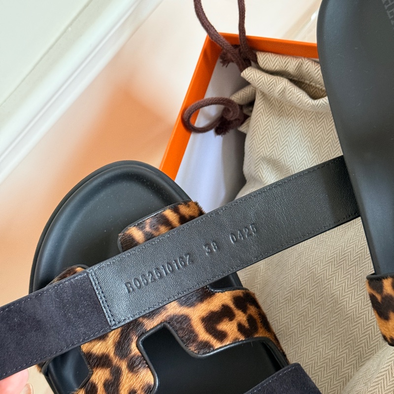 全新 愛馬仕 Hermes 豹紋二舅拖 38碼-5