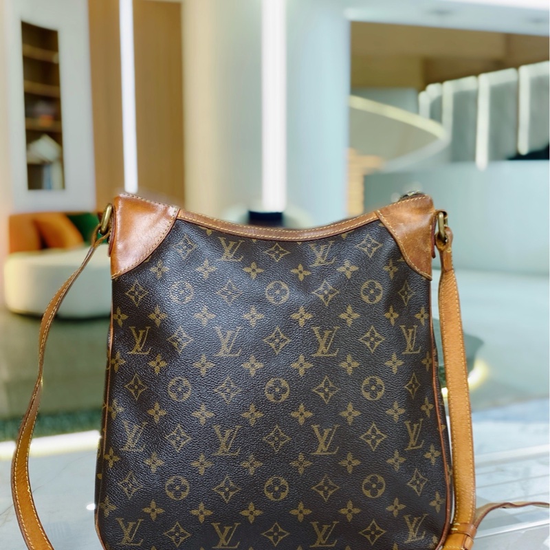 95新LV路易威登Odeon老花肩包 尺寸:31✖️32-0