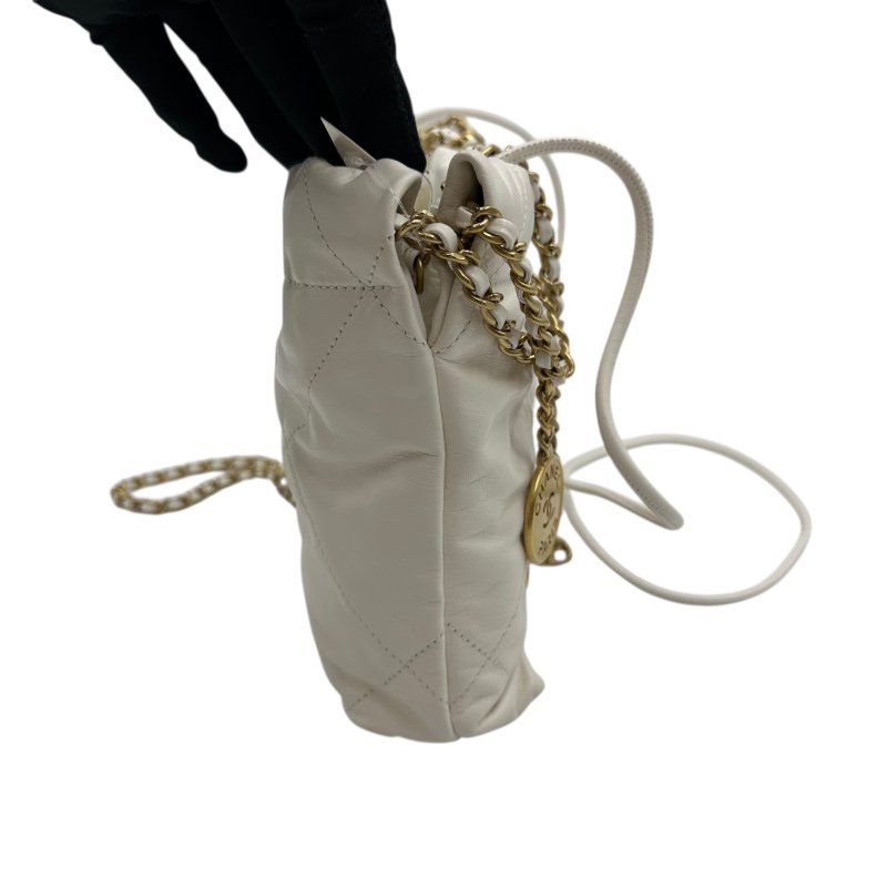 【美收精品】CHANEL 白色Chanel 22 mini C-40-2